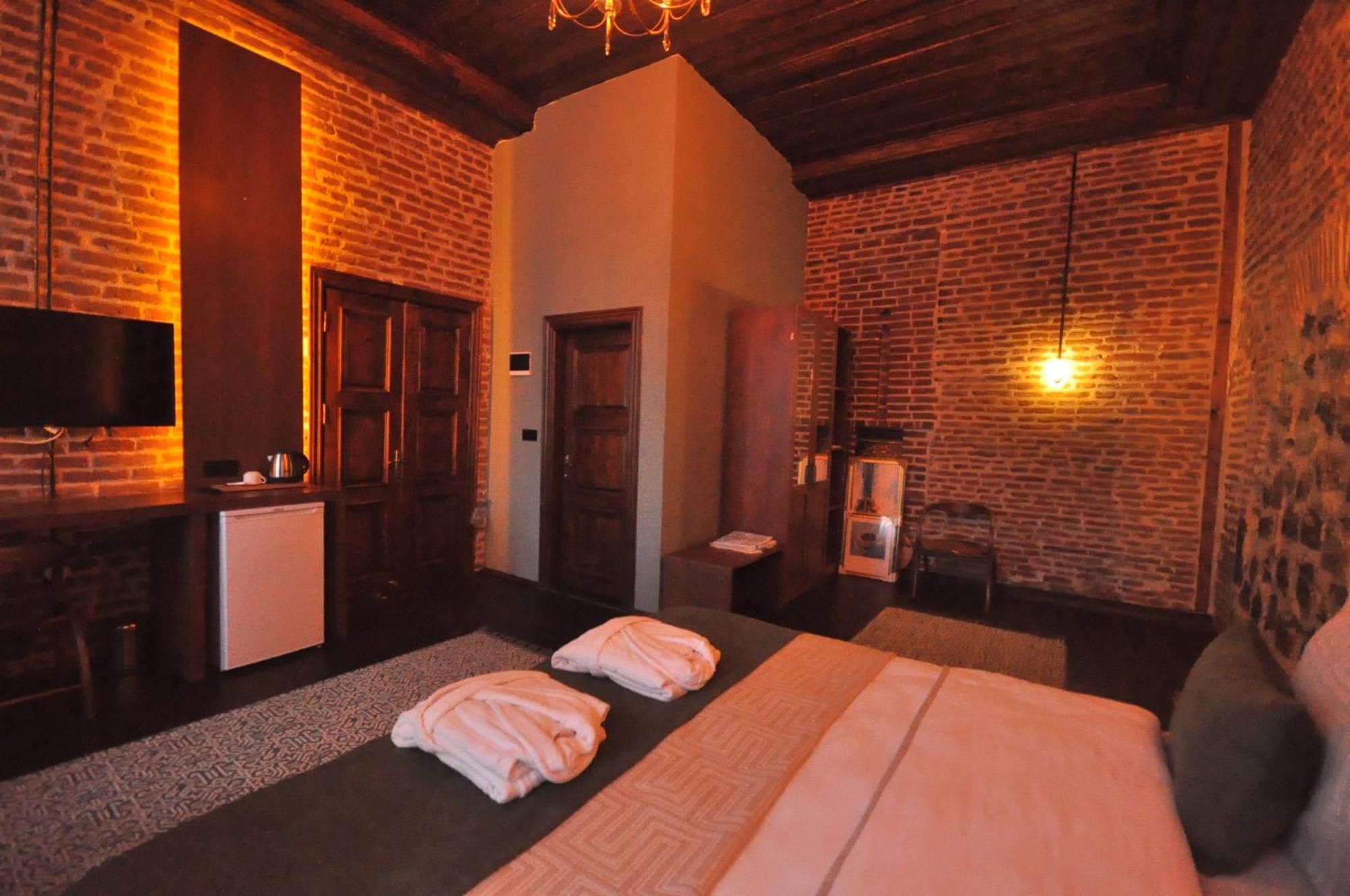 Mihman Konak Hotel Kars Esterno foto