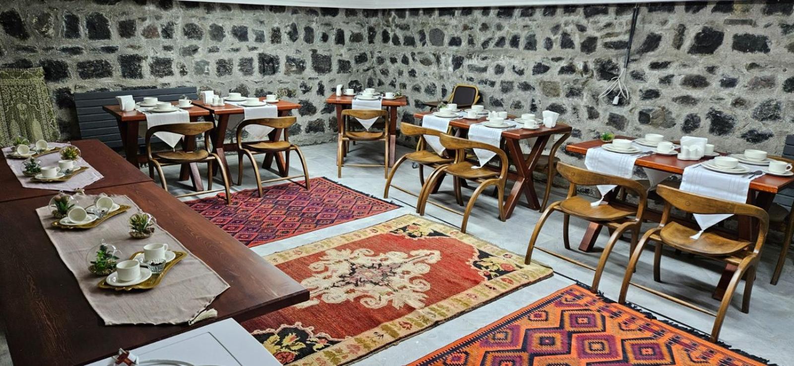 Mihman Konak Hotel Kars Esterno foto