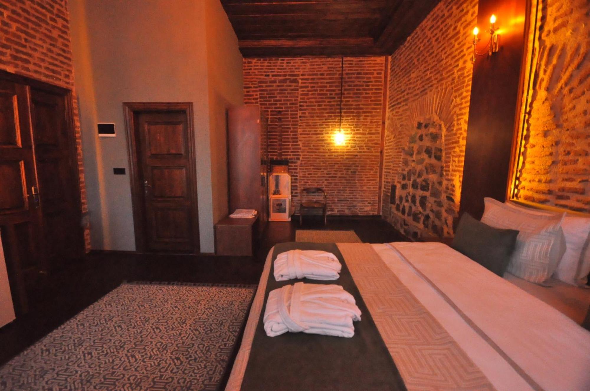 Mihman Konak Hotel Kars Esterno foto